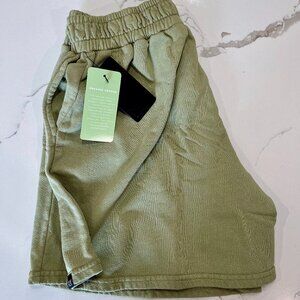 (NWT) NUX Olive Green Sweat Shorts, Large